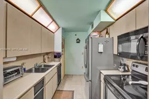 151 SE 15th Rd, Miami, FL 33129 - Photo 10