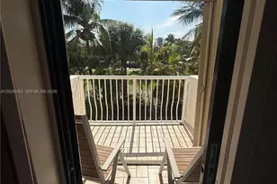 20306 NE 34th Ct, Aventura, FL 33180 - Photo 26