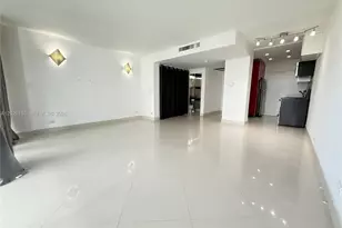 1408 Brickell Bay Dr, Miami, FL 33131 - Photo 4