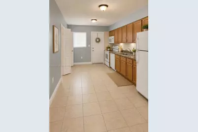 701 SW 1st St #1, Dania Beach, FL 33004 - Photo 2