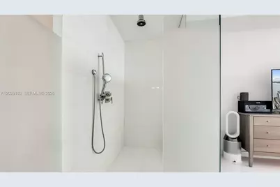 2020 N Bayshore Dr #2603, Miami, FL 33137 - Photo 28
