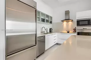2020 N Bayshore Dr, Miami, FL 33137 - Photo 8