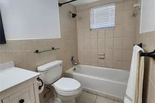 900 NE 12th Ave, Hallandale Beach, FL 33009 - Photo 14