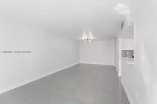 17890 W Dixie Hwy 501 Hwy, North Miami Beach, FL 33160 - Photo 10