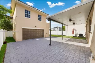 16946 SW 90th Terrace Cir, Miami, FL 33196 - Photo 6