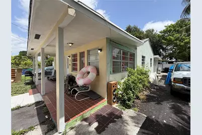 3245 NW 34th St, Miami, FL 33142 - Photo 2