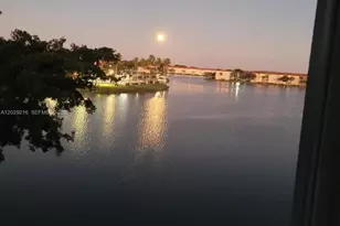 1401 SW 134th Way, Pembroke Pines, FL 33027 - Photo 14