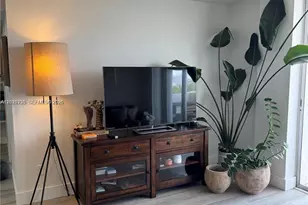 2000 NE 135th St, North Miami, FL 33181 - Photo 6