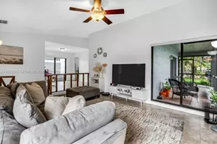 971 NW 89th Ave, Plantation, FL 33324 - Photo 4