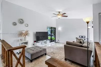 971 NW 89th Ave, Plantation, FL 33324 - Photo 6