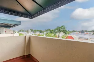 8580 NW 6th Ln, Miami, FL 33126 - Photo 16