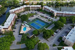 2811 N Pine Island Rd, Sunrise, FL 33322 - Photo 22