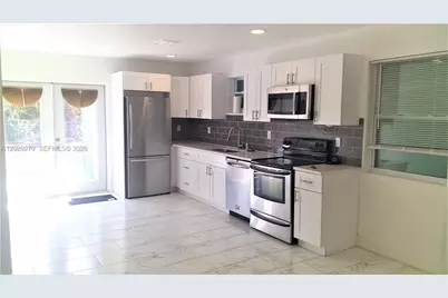 710 52nd St, West Palm Beach, FL 33407 - Photo 1