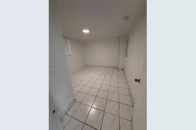 2420 NW 31st St #3, Miami, FL 33142 - Photo 6