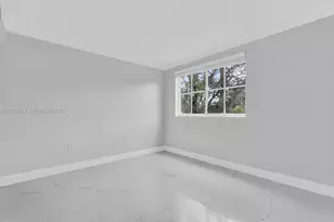 6135 NW 186th St, Hialeah, FL 33015 - Photo 16