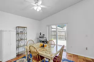 16541 NW 5th St, Pembroke Pines, FL 33028 - Photo 26