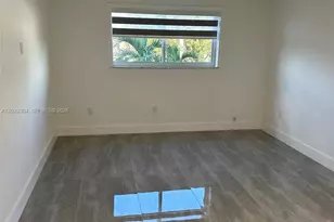 5280 NW 7th St, Miami, FL 33126 - Photo 6