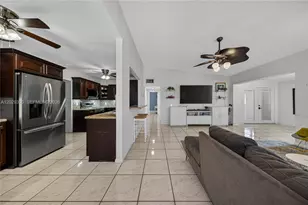 211 S 57th Way, Hollywood, FL 33023 - Photo 8