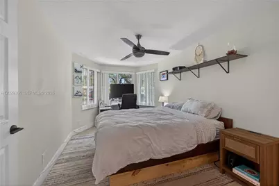 211 S 57th Way, Hollywood, FL 33023 - Photo 24