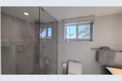 903 NE 27th Ave #903, Hallandale Beach, FL 33009 - Photo 16