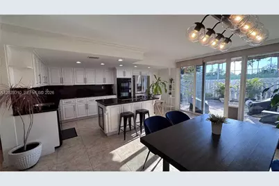 903 NE 27th Ave #903, Hallandale Beach, FL 33009 - Photo 26
