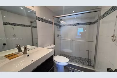 903 NE 27th Ave #903, Hallandale Beach, FL 33009 - Photo 14