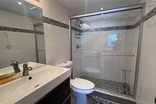 903 NE 27th Ave, Hallandale Beach, FL 33009 - Photo 14