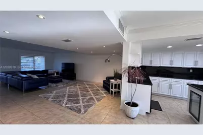 903 NE 27th Ave #903, Hallandale Beach, FL 33009 - Photo 30