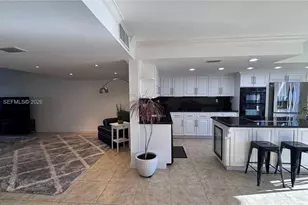 903 NE 27th Ave, Hallandale Beach, FL 33009 - Photo 28