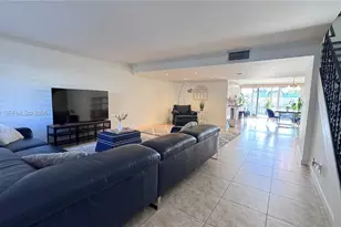 903 NE 27th Ave, Hallandale Beach, FL 33009 - Photo 24