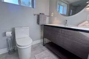 903 NE 27th Ave, Hallandale Beach, FL 33009 - Photo 18