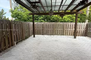 24600 SW 119th Pl, Miami, FL 33032 - Photo 2