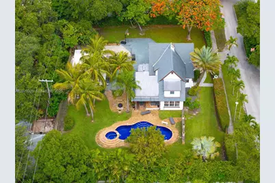 646 NE 81st St, Miami, FL 33138 - Photo 4