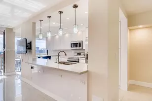 19707 Turnberry Way, Aventura, FL 33180 - Photo 4