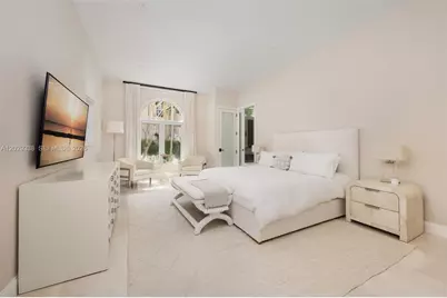 3845 Wood Ave, Miami, FL 33133 - Photo 10