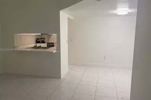 15346 SW 72nd St, Miami, FL 33193 - Photo 4