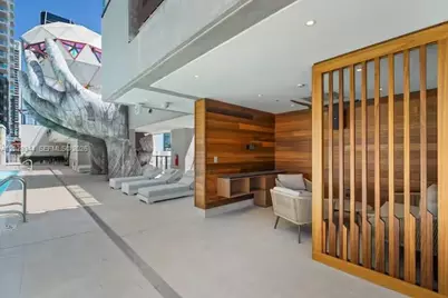 20 NE 11th St #2606A, Miami, FL 33132 - Photo 28