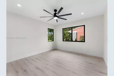 801 S Palmway, Lantana, FL 33460 - Photo 18