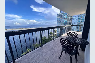 2333 Brickell Ave #1402, Miami, FL 33129 - Photo 12