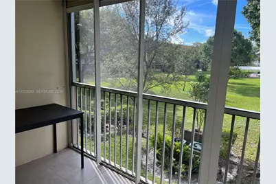 800 SW 131st Ave #206F, Pembroke Pines, FL 33027 - Photo 4