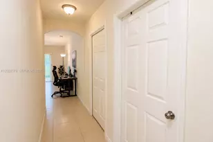 3856 SW 48th Ave, Hollywood, FL 33023 - Photo 6
