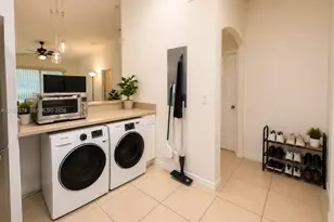 3856 SW 48th Ave, Hollywood, FL 33023 - Photo 2
