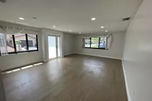 1727 SW 136th Pl, Miami, FL 33175 - Photo 2