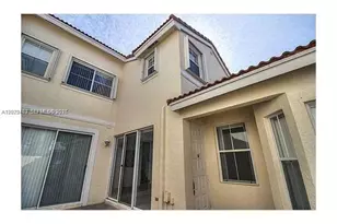 960 Corkwood St, Hollywood, FL 33019 - Photo 1