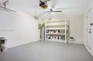 9661 NW 44th Ct, Sunrise, FL 33351 - Photo 36