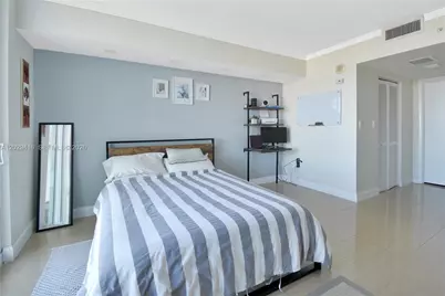 1800 N Bayshore Dr #2308, Miami, FL 33132 - Photo 6