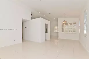 889 Sand Creek Cir, Weston, FL 33327 - Photo 8