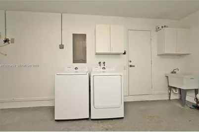 889 Sand Creek Cir, Weston, FL 33327 - Photo 20