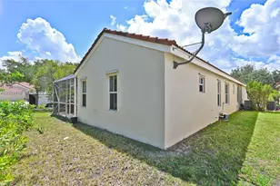 889 Sand Creek Cir, Weston, FL 33327 - Photo 26