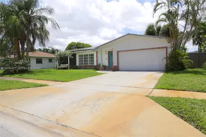 7940 NW 9th St, Margate, FL 33063 - Photo 2